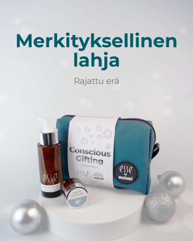 Jouluinen arvonta! 🎅🏼Kenelle ystävällesi antaisit ihanan hoitavan lahjan? 🎁Arvomme sinulle ja ystävällesi Essen lahjapakkauksen. Pakkaus sisältää ihoa rauhoittavan matkakokoisen puhdistusmaidon, kasvovoiteen, sekä laadukkaan meikkipussin probioottiselta luonnonkosmettiikkasarjalta Esseltä.✨Osallistu arvontaan tykkäämällä tästä julkaisusta ja merkkaamalla ystäväsi julkaisuun.✨Arvonta suoritetaan 13.12.25 Instagram ei ole mukana arvonnassa. Lahjapakkaukset tulee noutaa hoitolalta.